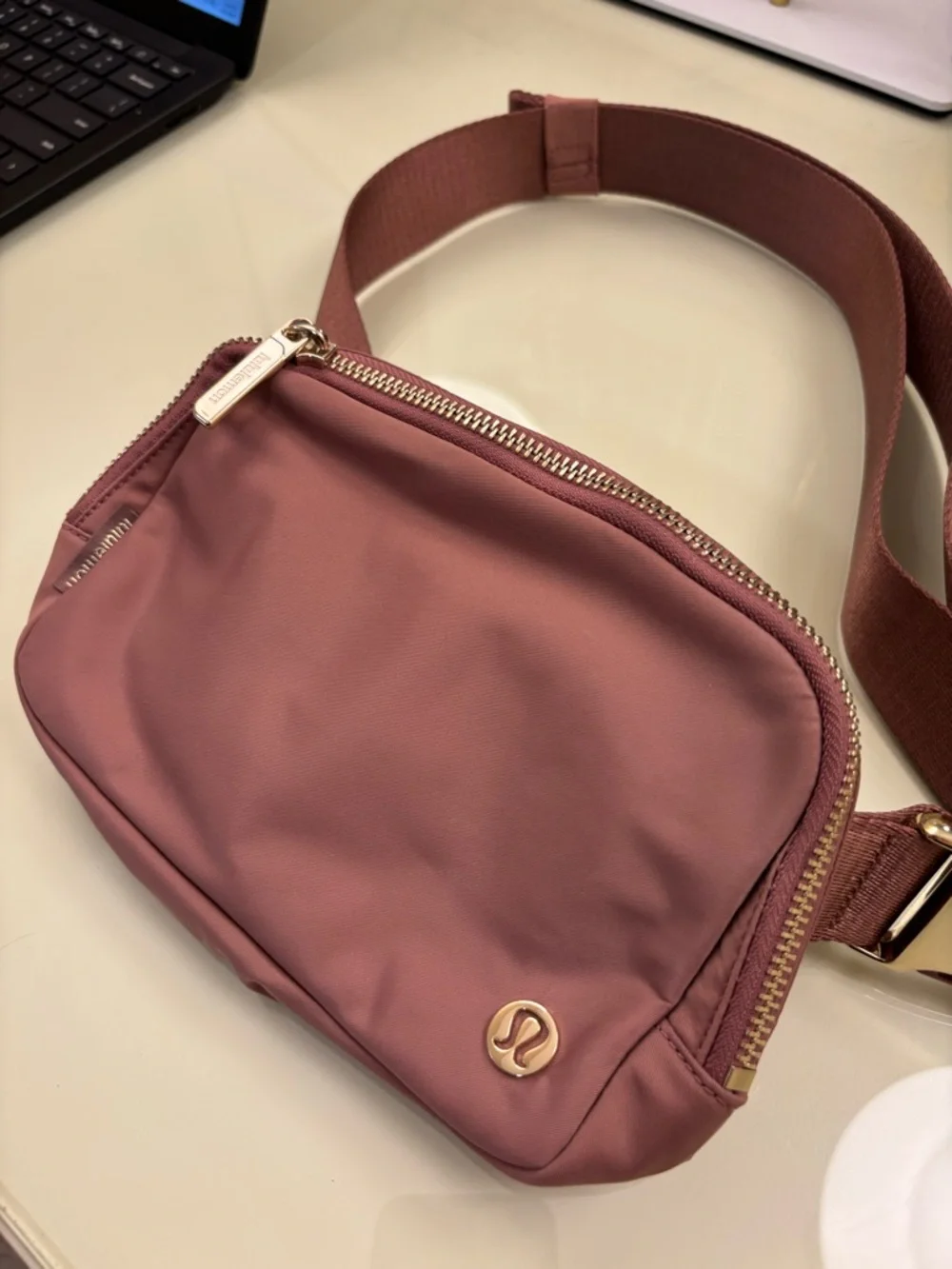 Lululemon Everywhere Belt Bag - Picture 3 of 3